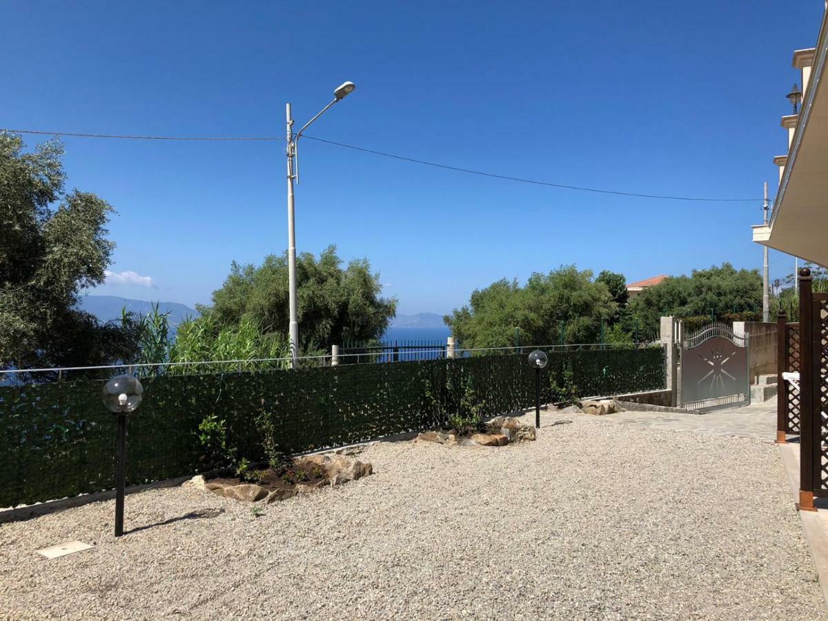 La Marinella Lägenhet Palmi Exteriör bild